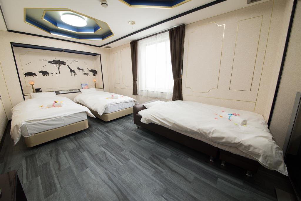 Hotel Candy Hall (Adults Only) Osaka Dış mekan fotoğraf