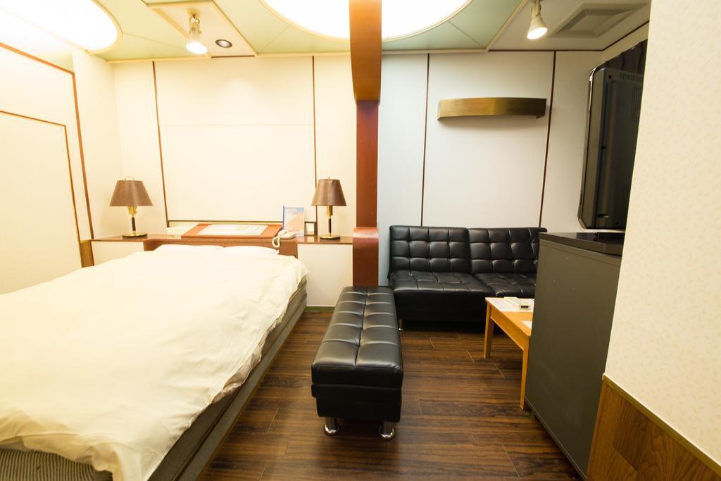 Hotel Candy Hall (Adults Only) Osaka Dış mekan fotoğraf
