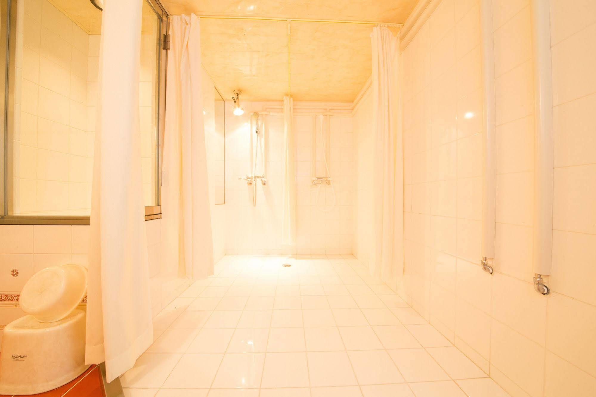 Hotel Candy Hall (Adults Only) Osaka Dış mekan fotoğraf